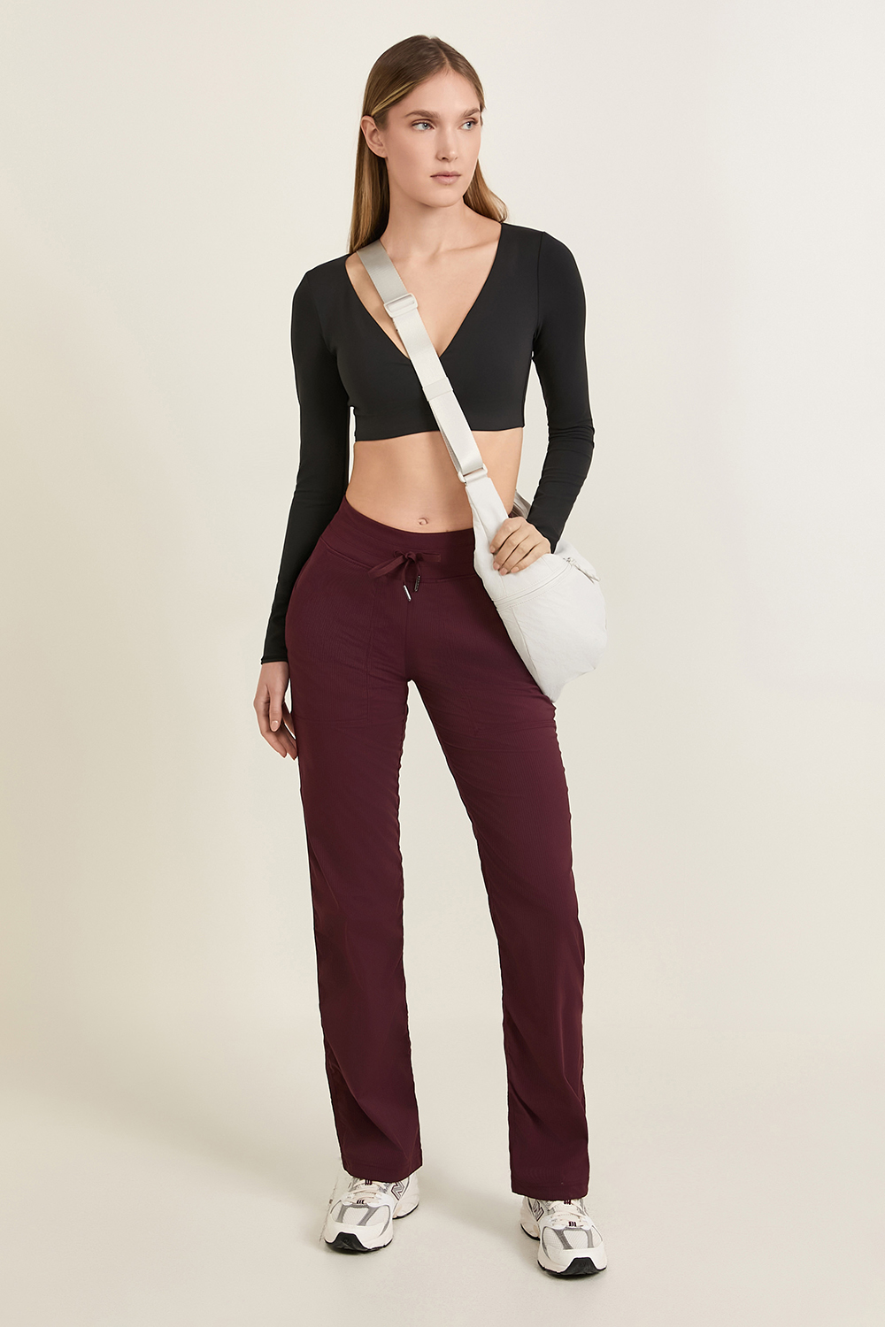 Dance Studio Mid-Rise Pant *Regular